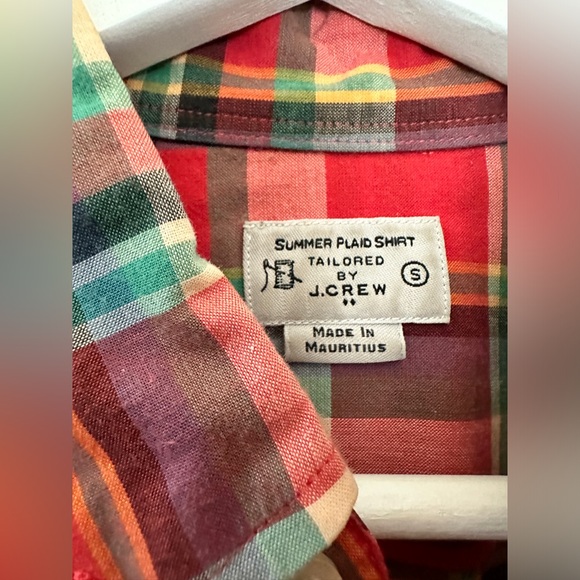 J.Crew Red Summer Plaid Shirt in Small - Picture 2 of 3
